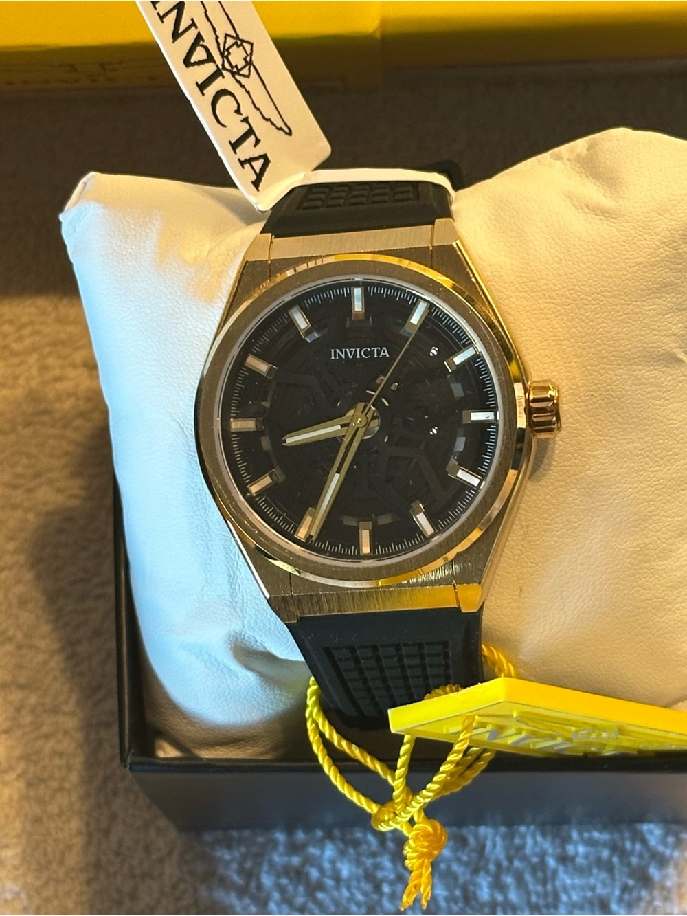 Invicta 4-Watch Collector's Lot with Heavy Duty 3-Slot Dive Impact Case **READ** - Picture 11 of 16